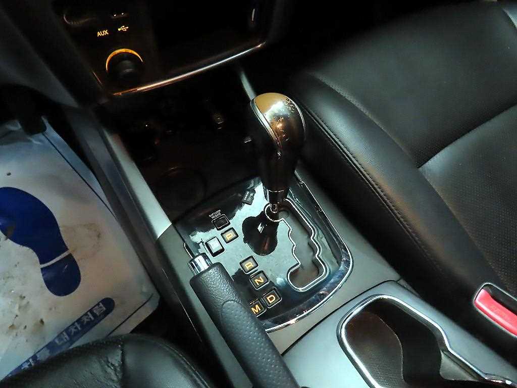 Ssangyong Korando - Vista 12