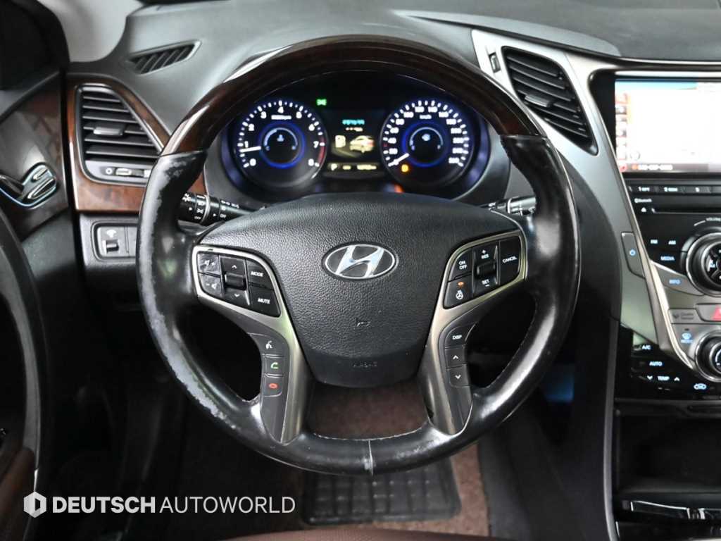 HYUNDAI Grandeur 2012 Negro - Importación desde Corea - HF Imports Iquique - Foto 13