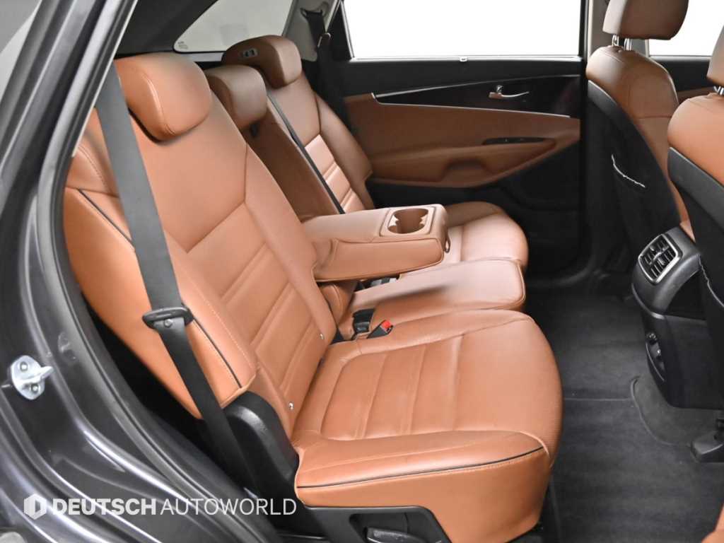 KIA Sorento - Vista 12