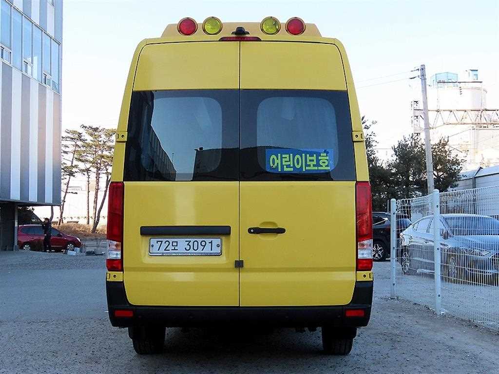 HYUNDAI Solati - Vista 4