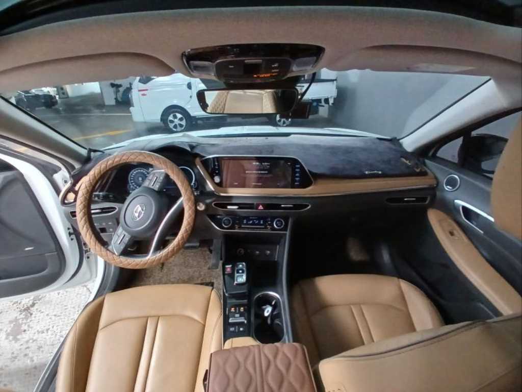 HYUNDAI Sonata - Vista 6