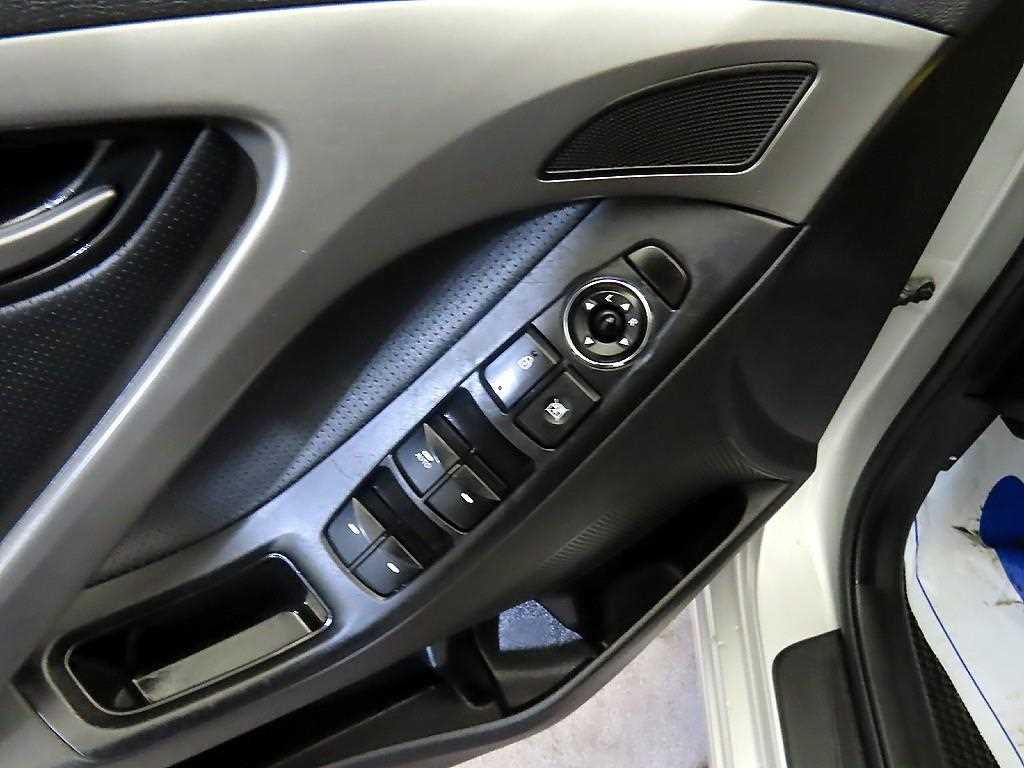 HYUNDAI Avante 2014 Gris - Importación desde Corea - HF Imports Iquique - Foto 18