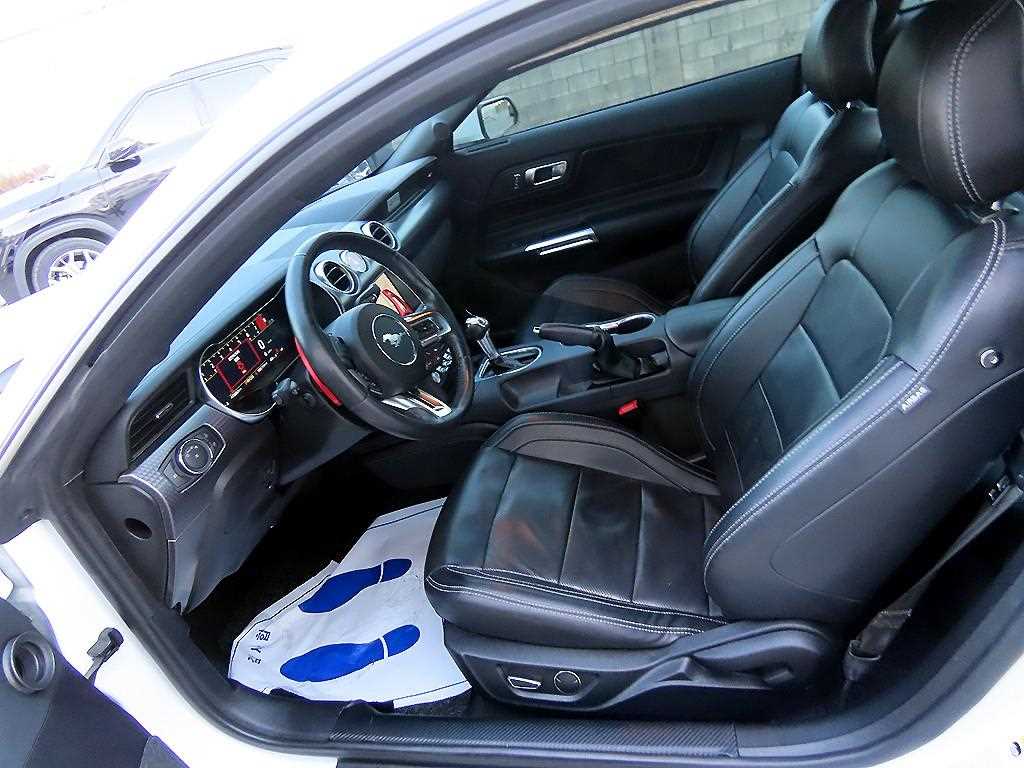 Ford Mustang - Vista 5