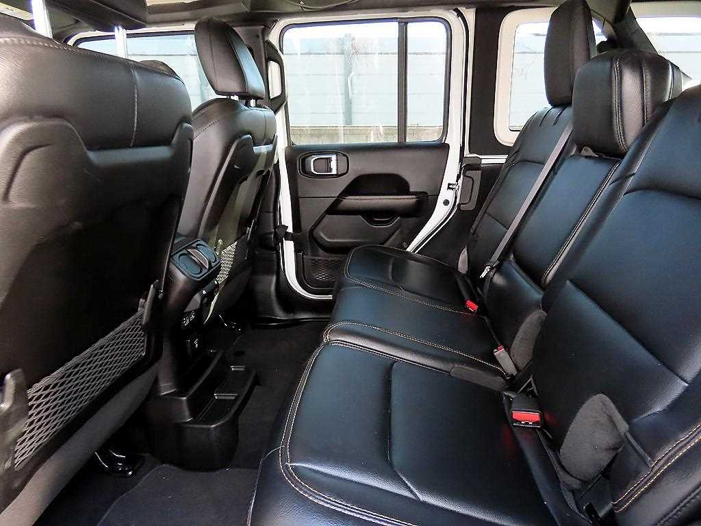 Jeep Wrangler - Vista 6