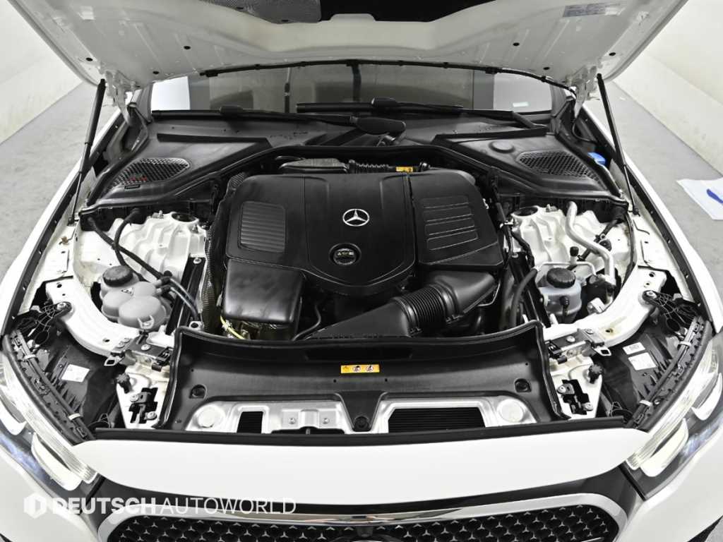 Mercedes Benz E class - Vista 6