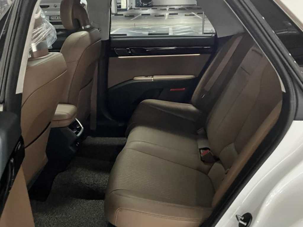 HYUNDAI Grandeur - Vista 8