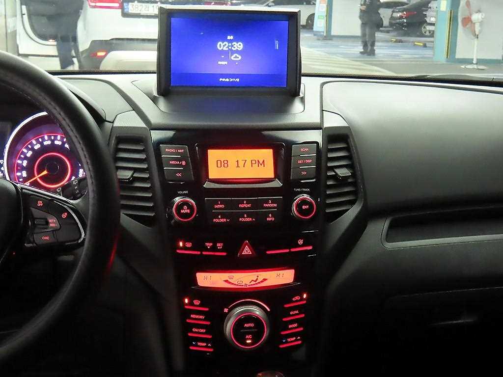 Ssangyong Tivoli - Vista 11