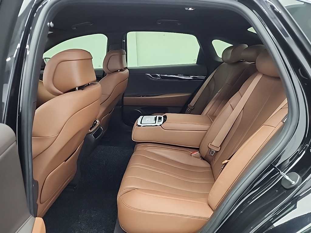 Genesis G80 - Vista 12