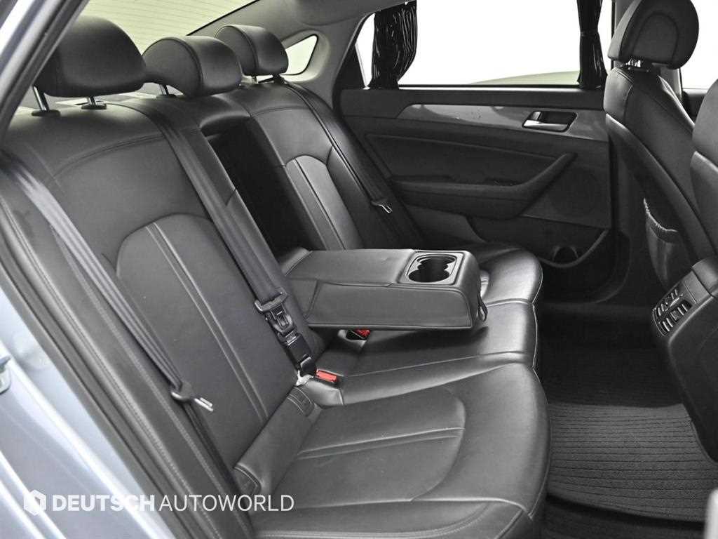 HYUNDAI Sonata - Vista 12