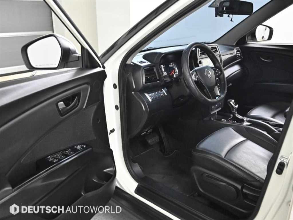Ssangyong Tivoli - Vista 11