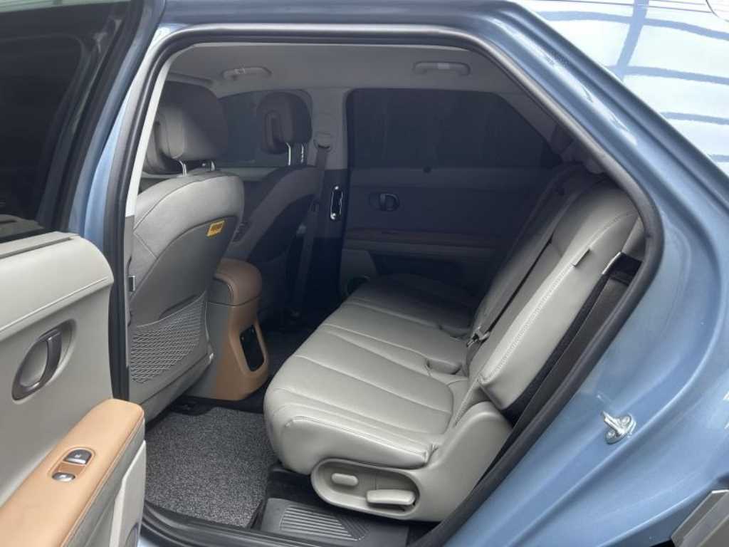 HYUNDAI Ioniq 5 - Vista 7