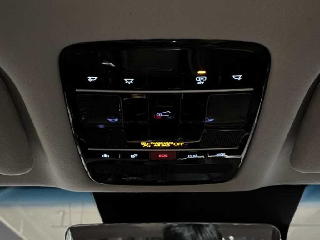 HYUNDAI Grandeur - Vista 10