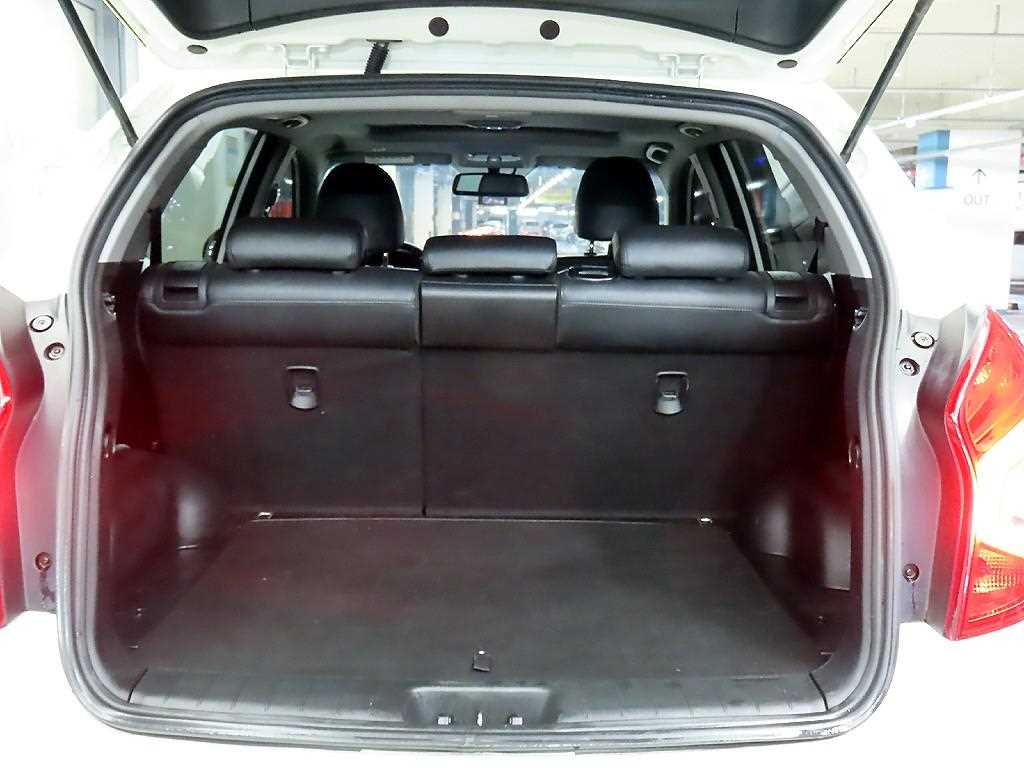 Ssangyong Korando 2015 Blanco - Importación desde Corea - HF Imports Iquique - Foto 18