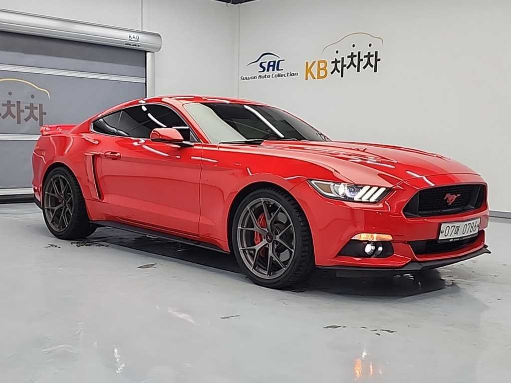 Ford Mustang - Vista 4