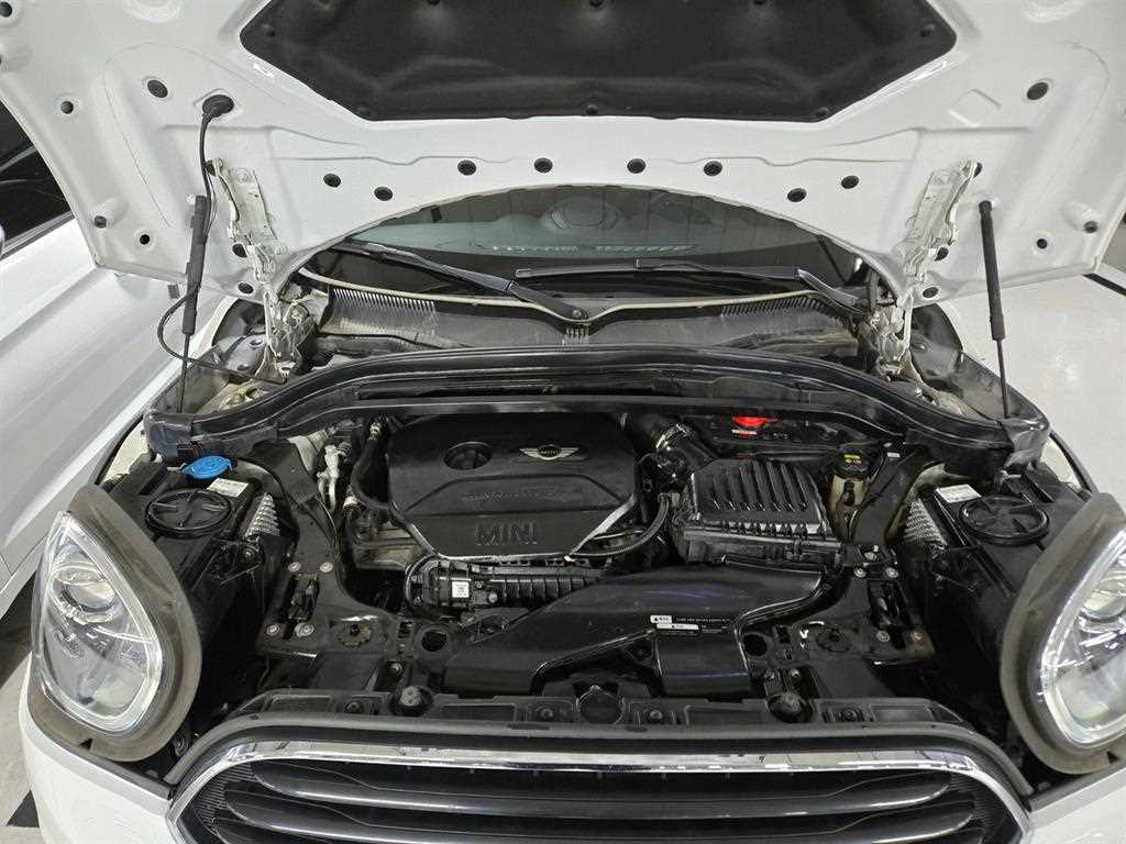 Mini Countryman - Vista 6