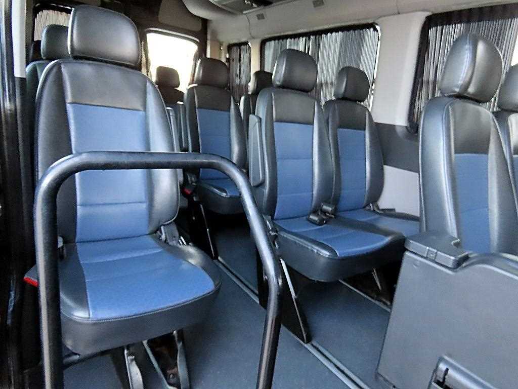 HYUNDAI Solati - Vista 7