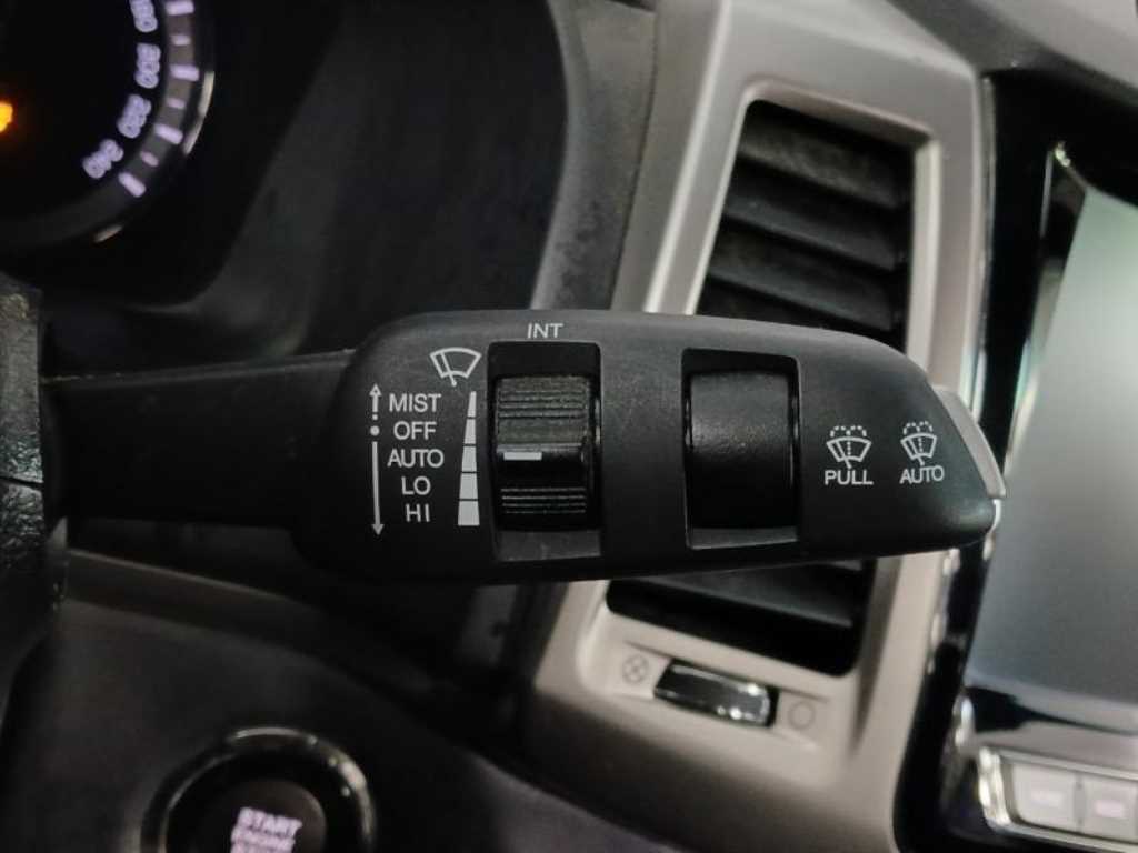 Ssangyong Rexton - Vista 11