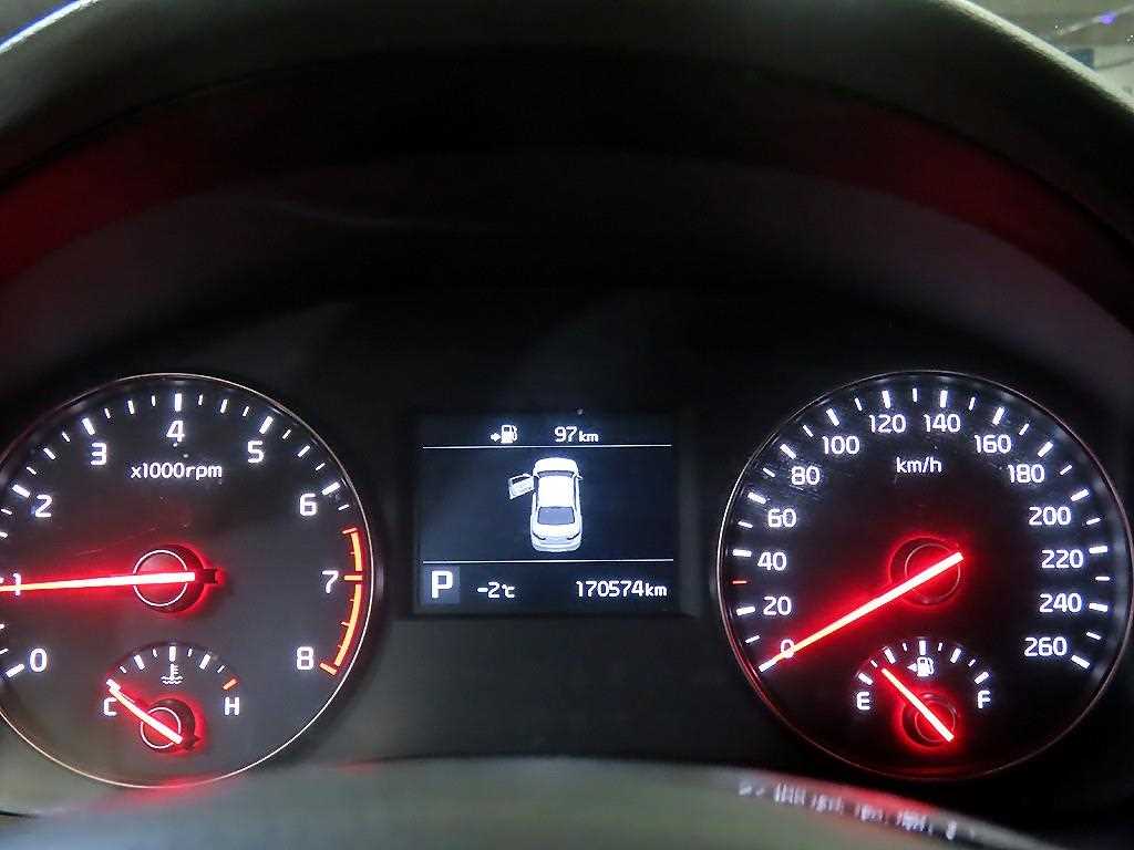 KIA K7 - Vista 9