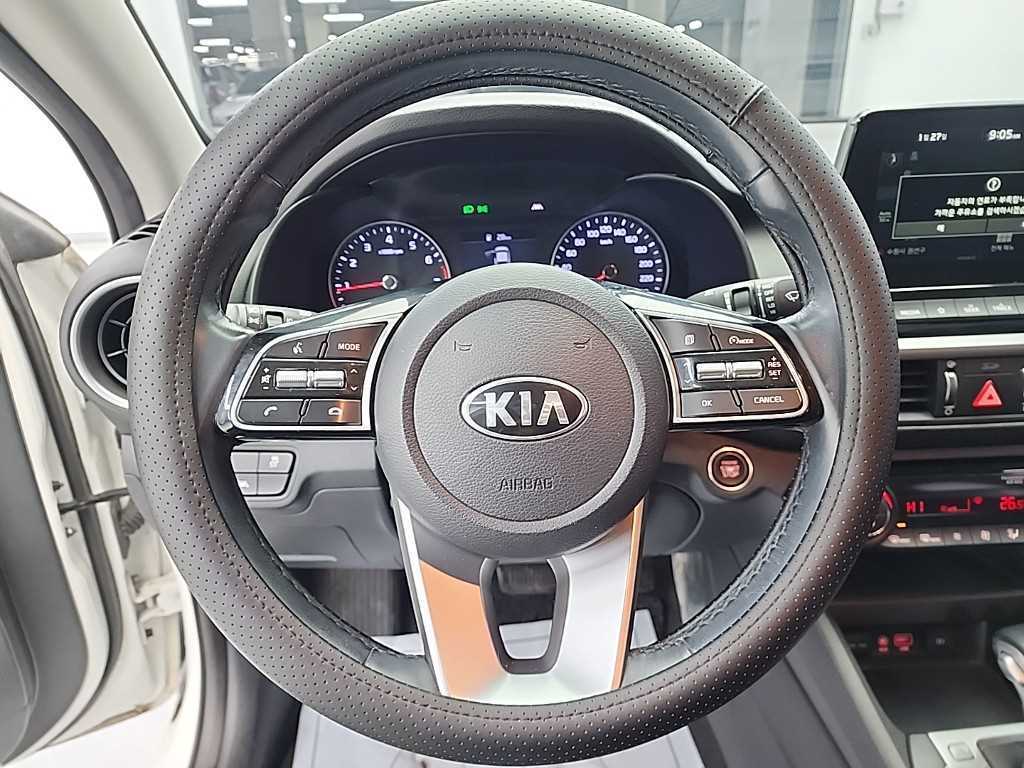 KIA K3 - Vista 9
