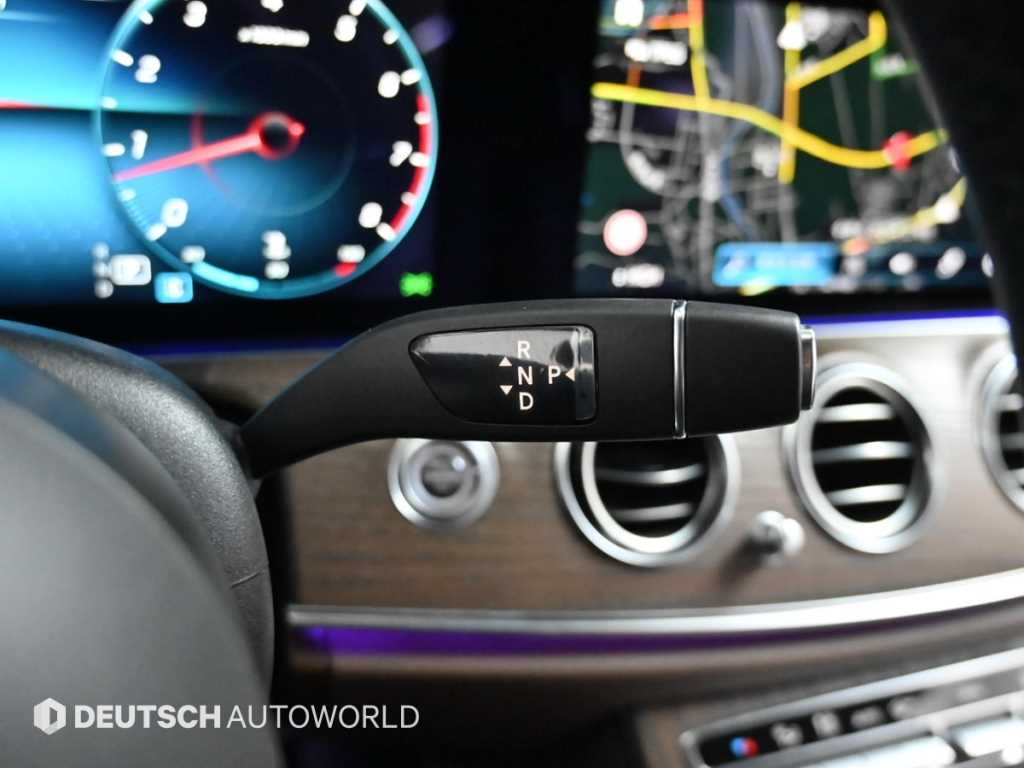 Mercedes Benz E class - Vista 9