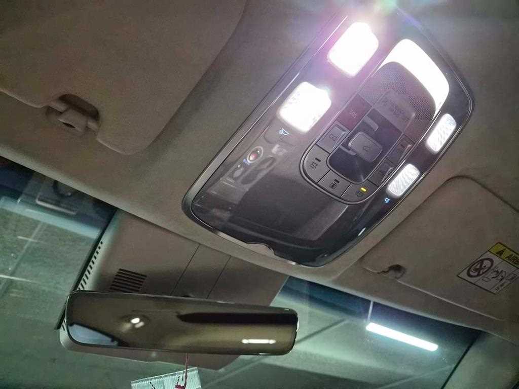 Genesis GV80 2024 Blanco - Importación desde Corea - HF Imports Iquique - Foto 17