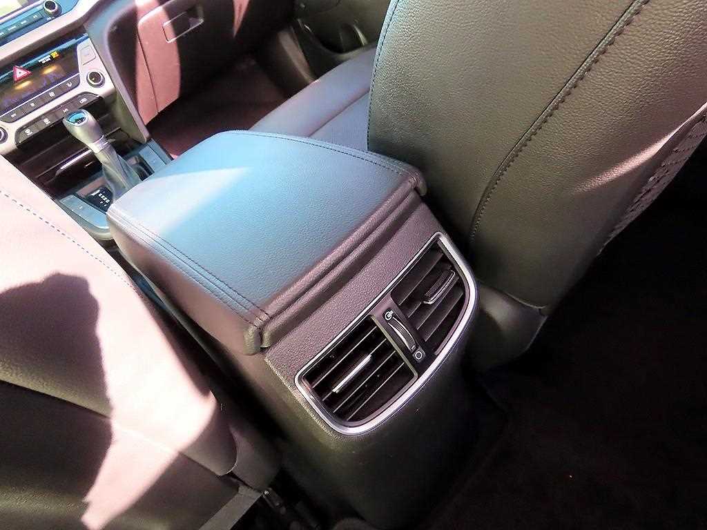 HYUNDAI Avante 2016 Blanco - Importación desde Corea - HF Imports Iquique - Foto 18