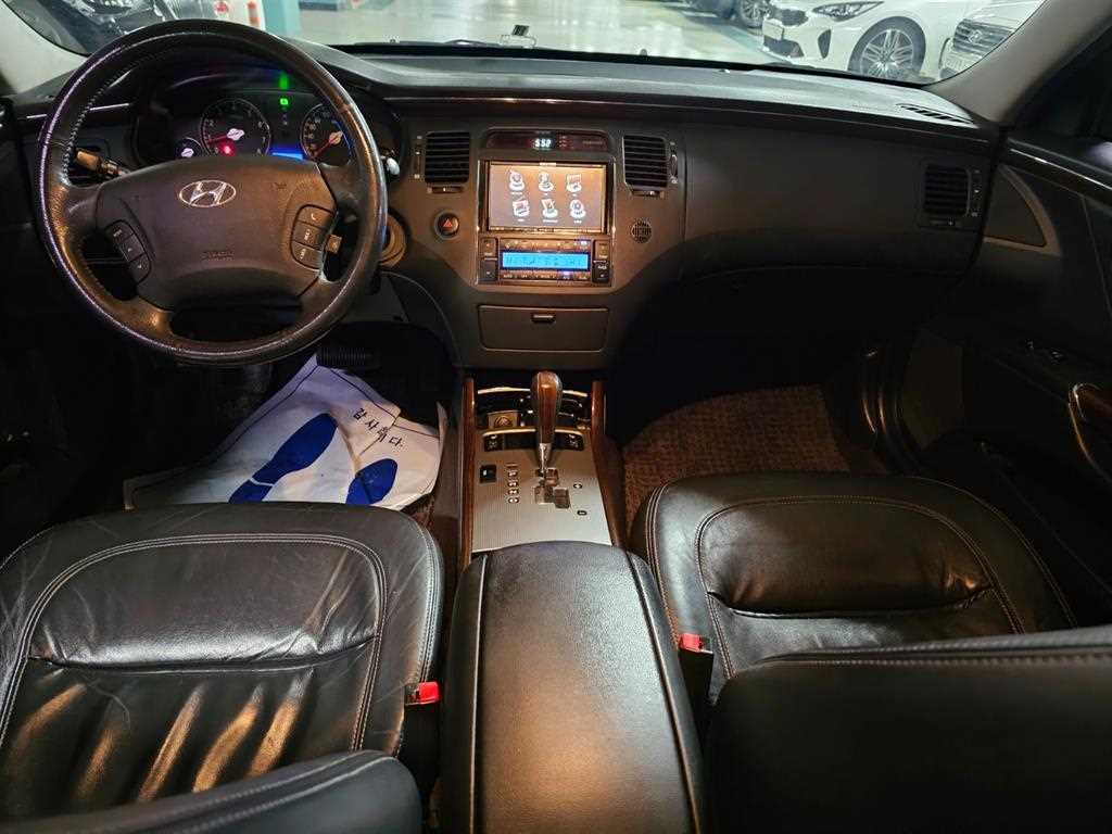 HYUNDAI Grandeur - Vista 8