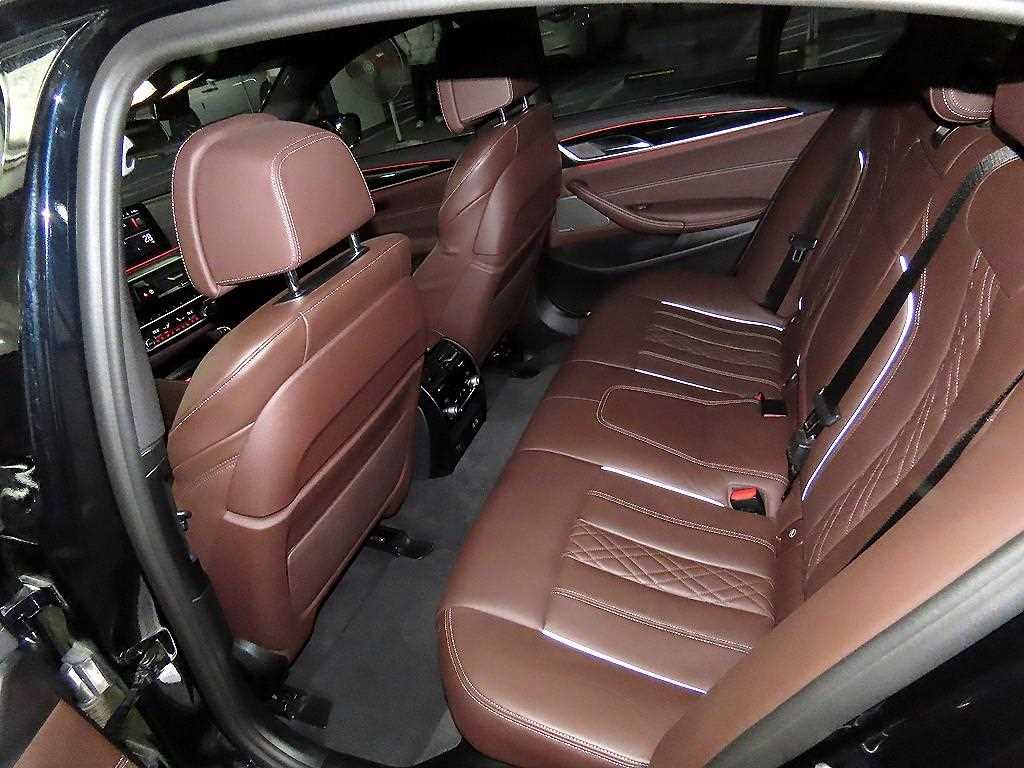 BMW 5 Series - Vista 7