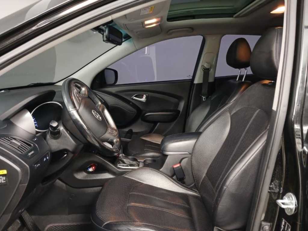 HYUNDAI Tucson - Vista 7