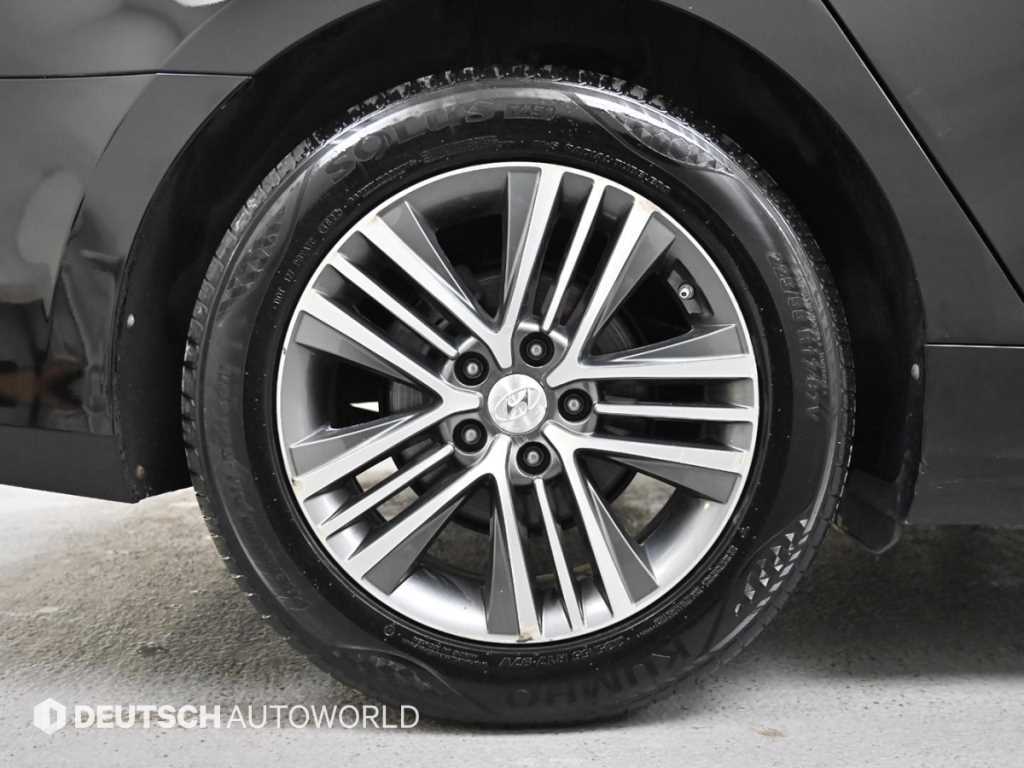 HYUNDAI Grandeur - Vista 5