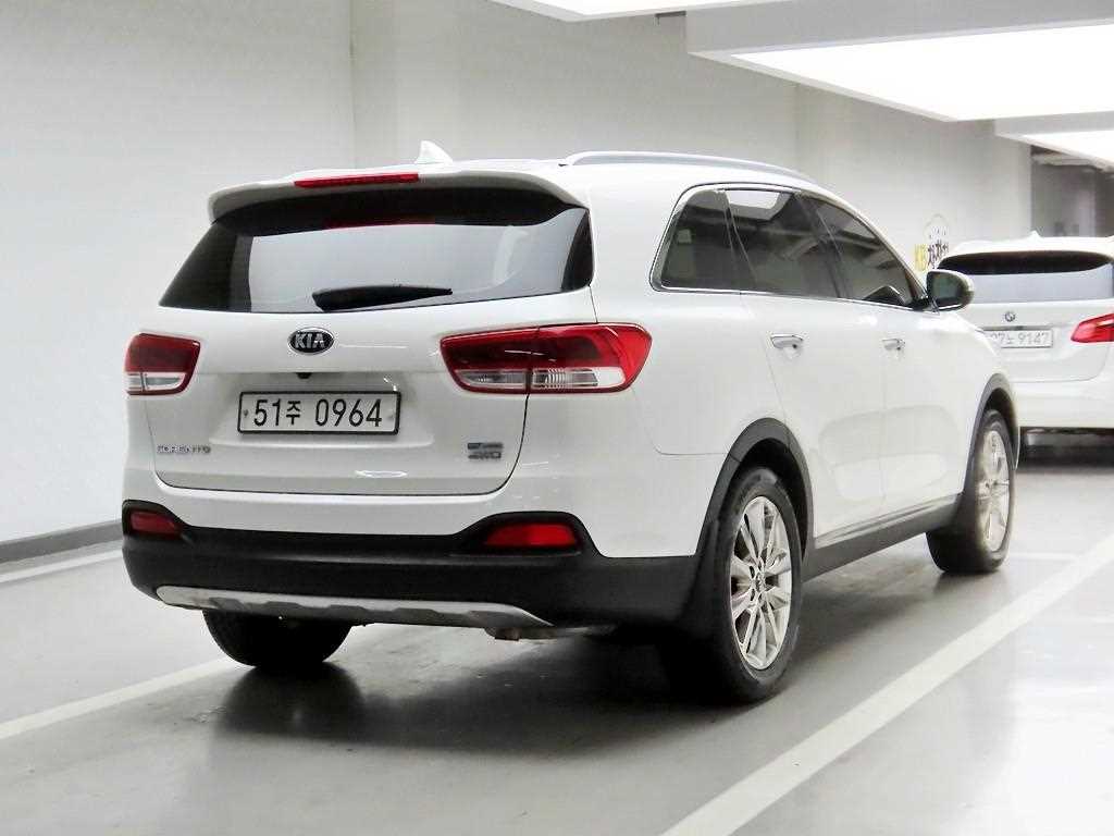 KIA Sorento - Vista 4