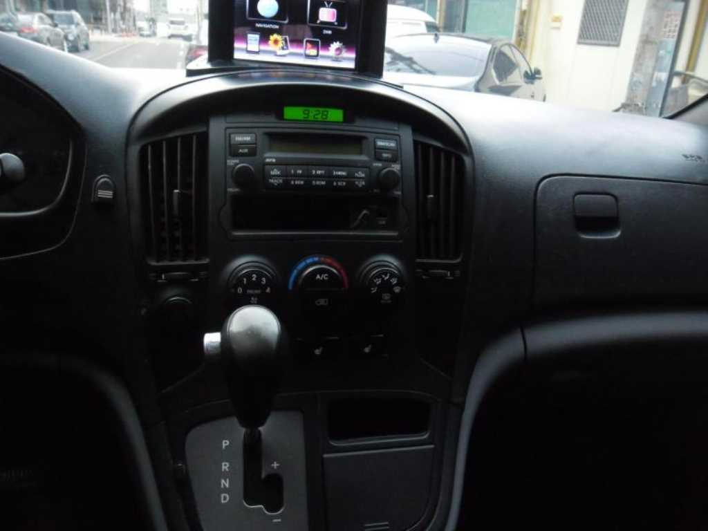 HYUNDAI Starex 2014 - Importación desde Corea - HF Imports Iquique - Foto 13