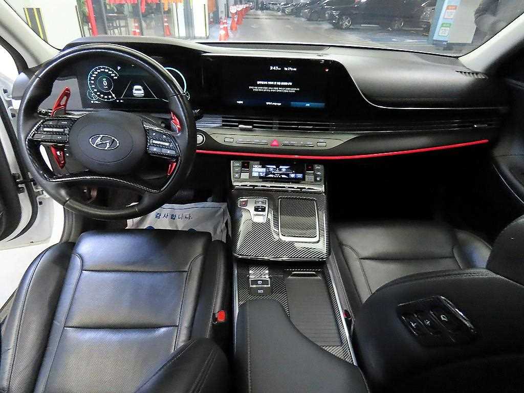 HYUNDAI Grandeur - Vista 10