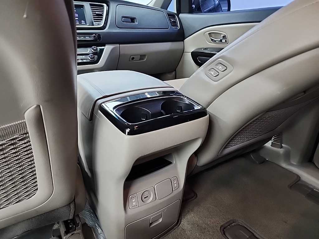 KIA Carnival 2020 Plateado - Importación desde Corea - HF Imports Iquique - Foto 13