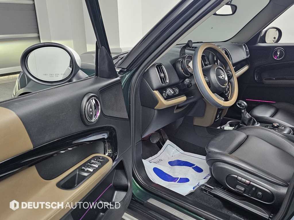 Mini Countryman - Vista 11