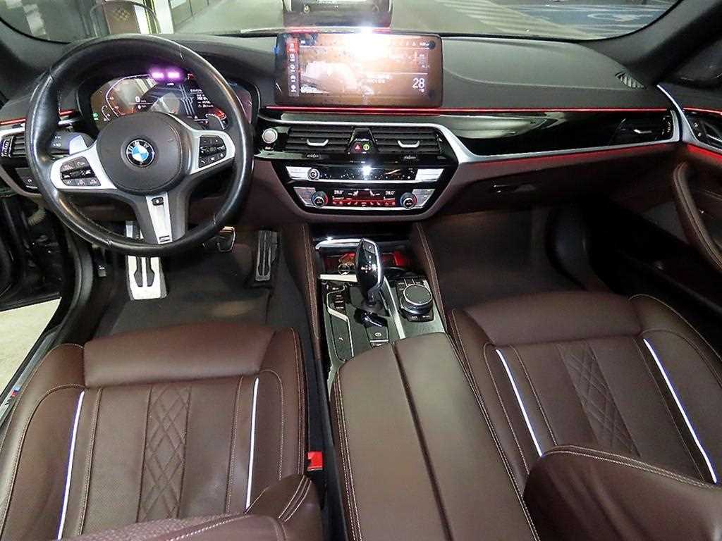 BMW 5 Series - Vista 10
