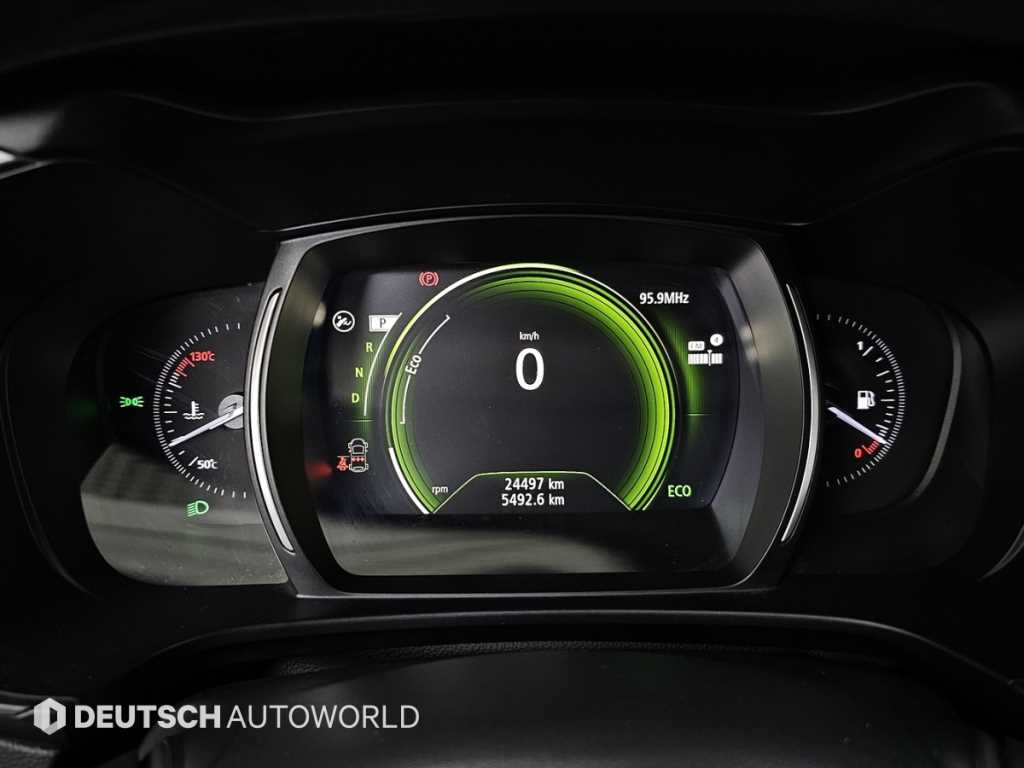 SAMSUNG QM6 - Vista 8