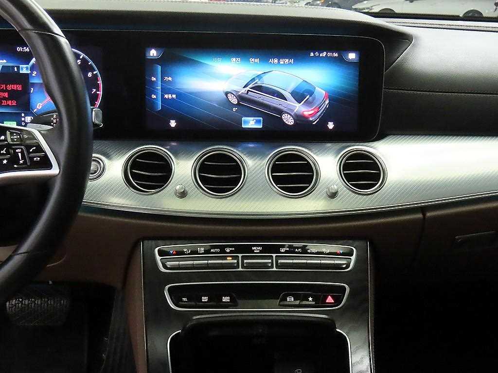 Mercedes Benz E class - Vista 11