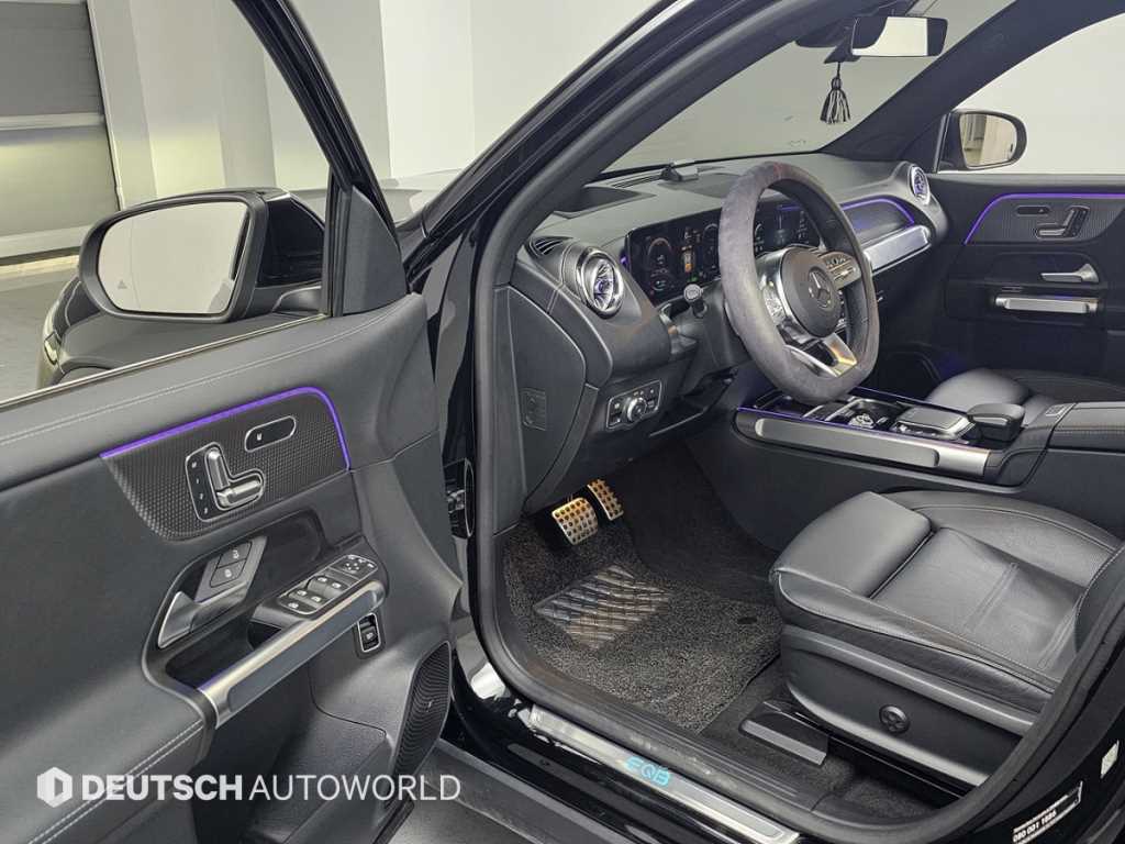 Mercedes Benz EQB - Vista 11