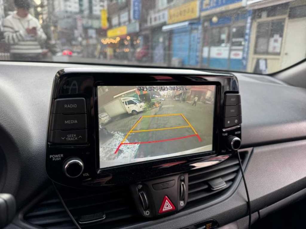 HYUNDAI i30 - Vista 4