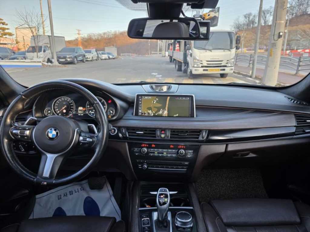 BMW X5 - Vista 10