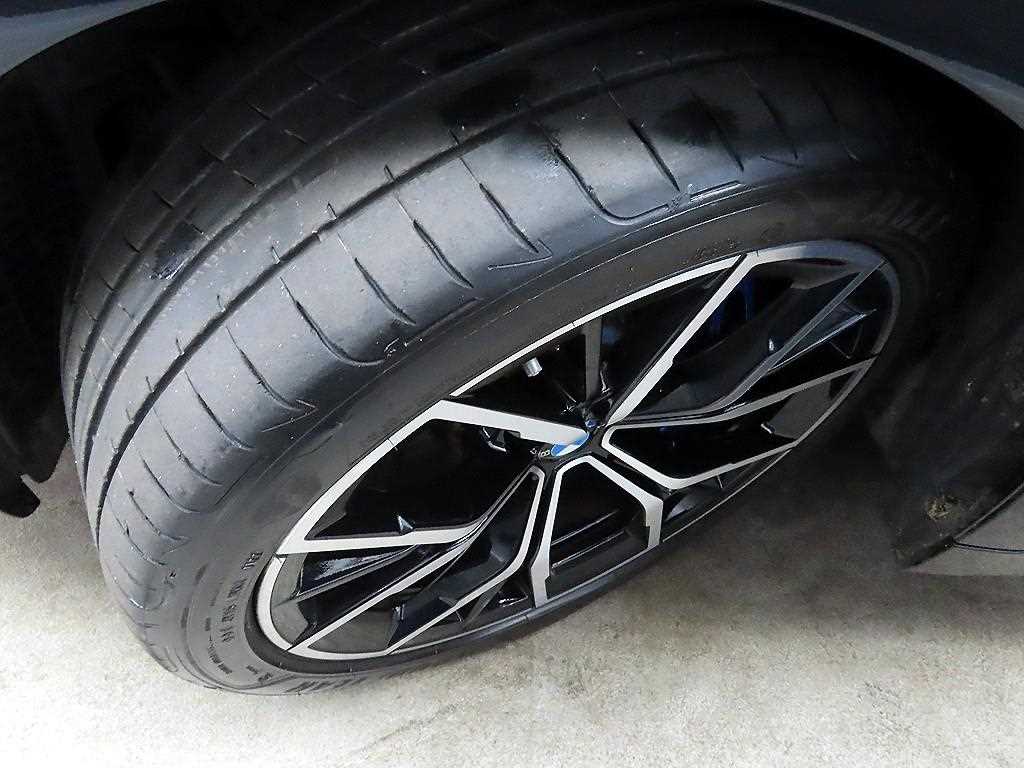 BMW 5 Series 2022 Negro - Importación desde Corea - HF Imports Iquique - Foto 20