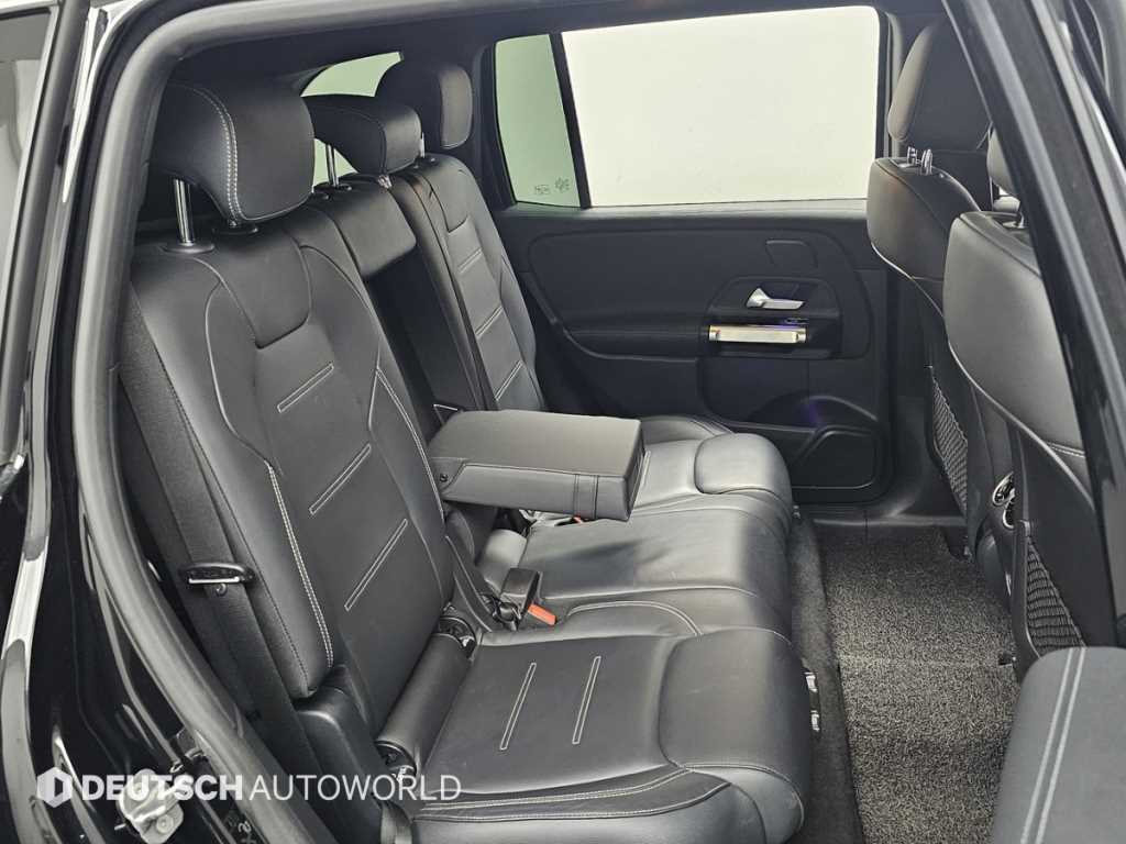 Mercedes Benz EQB - Vista 12