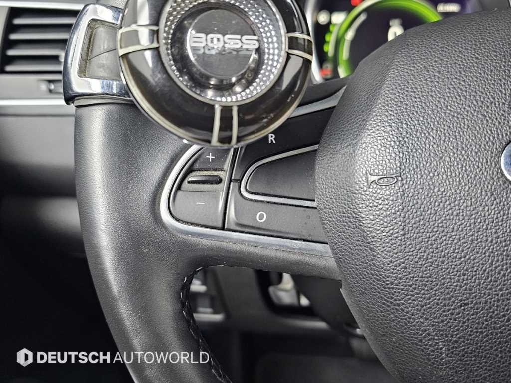 SAMSUNG QM6 2022 Blanco - Importación desde Corea - HF Imports Iquique - Foto 18