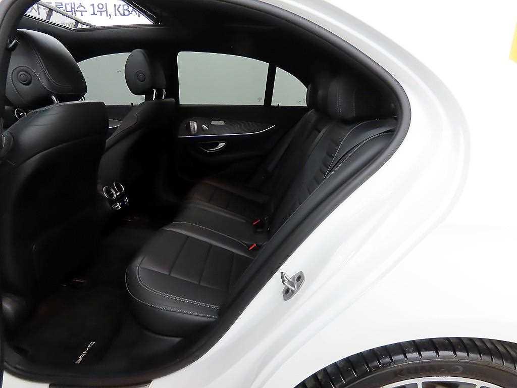 Mercedes Benz E class - Vista 6