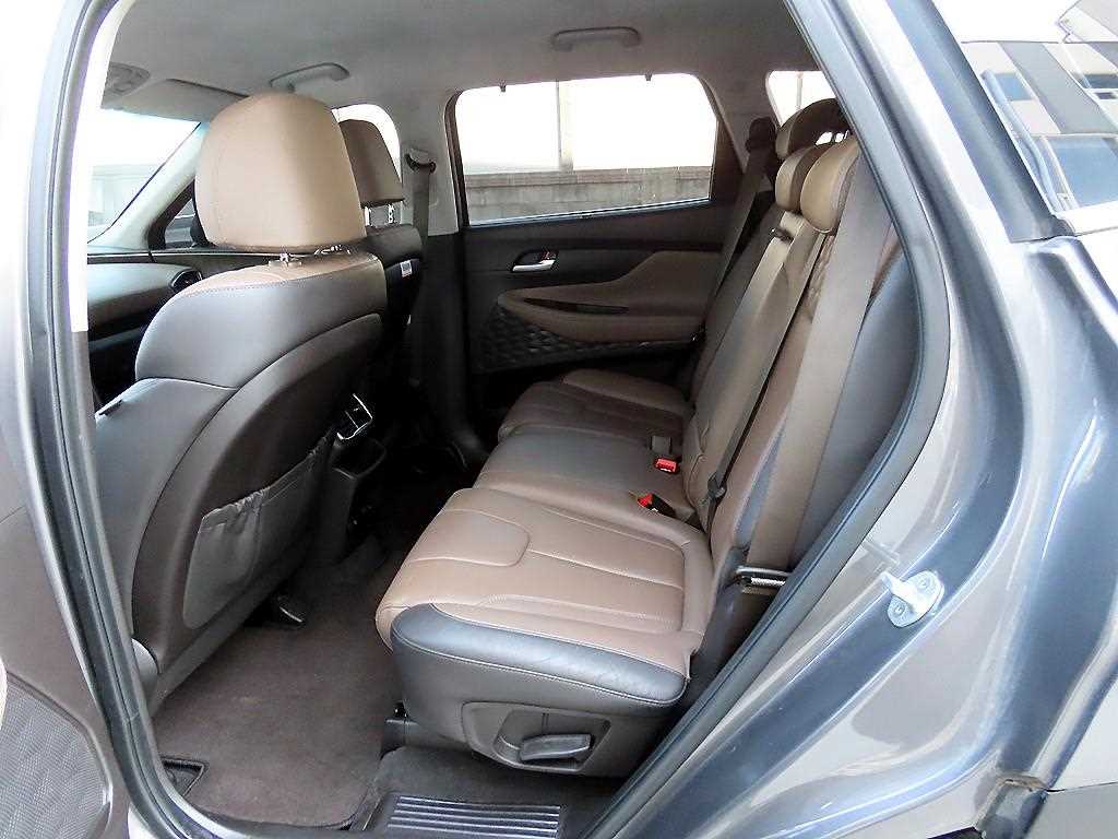 HYUNDAI Santa Fe - Vista 6