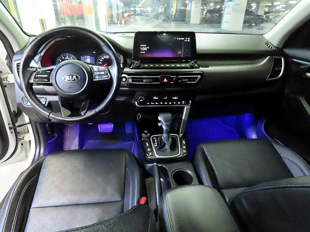 KIA Seltos - Vista 9