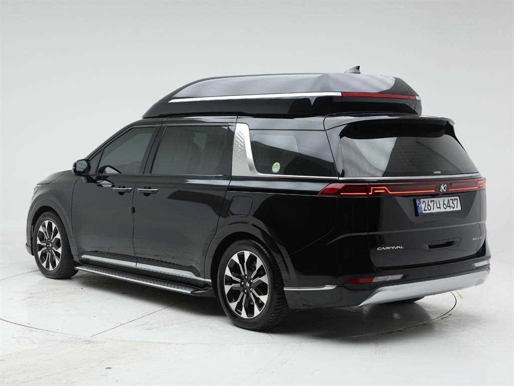 KIA Carnival - Vista 4