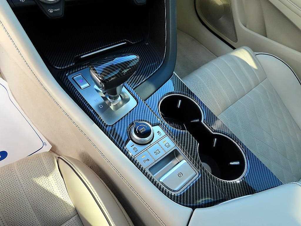 Genesis G70 - Vista 11