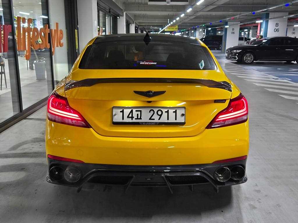 Genesis G70 - Vista 5